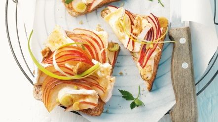 Überbackener Camembert-Birnen-Toast - Rezeptsuche